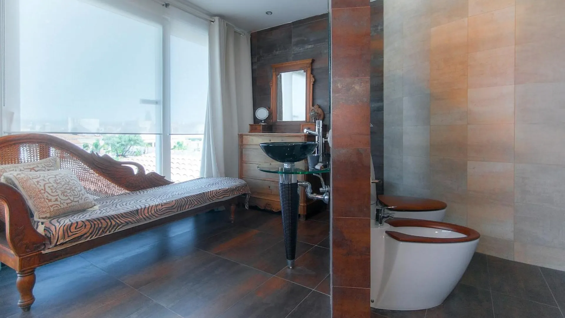 Welcs Villa 250 Emp Con Piscina Privada Y Amarre 艾姆布里亚布拉瓦