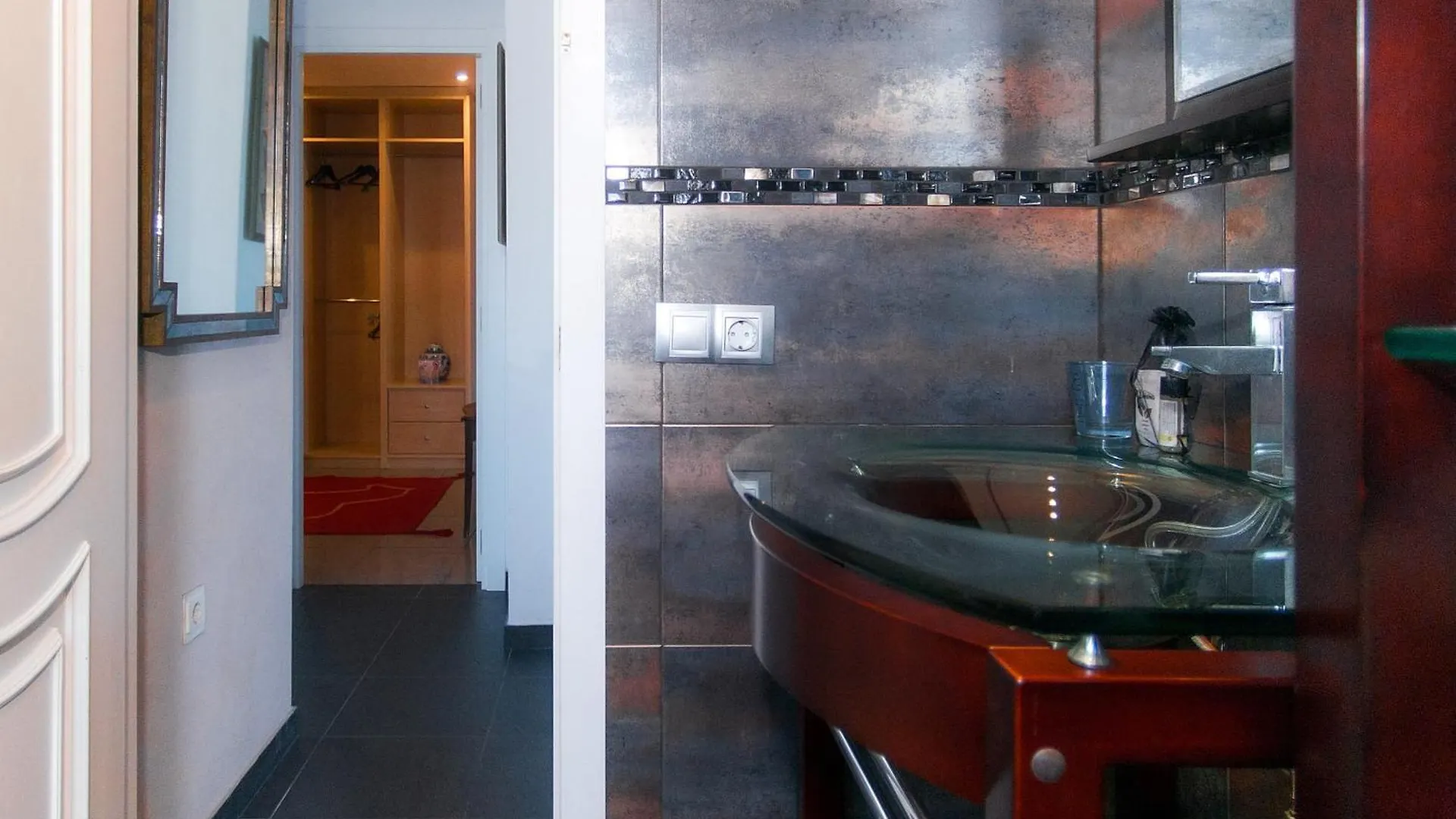 Welcs Villa 250 Emp Con Piscina Privada Y Amarre 艾姆布里亚布拉瓦
