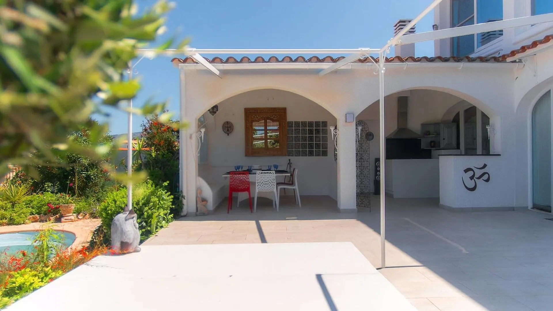 Welcs Villa 250 Emp Con Piscina Privada Y Amarre 艾姆布里亚布拉瓦